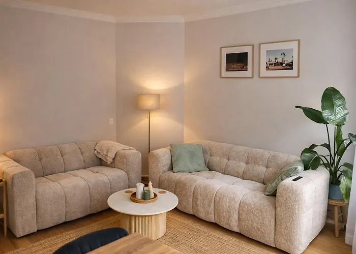 Modern Bright In Trendy De Pijp Apartment